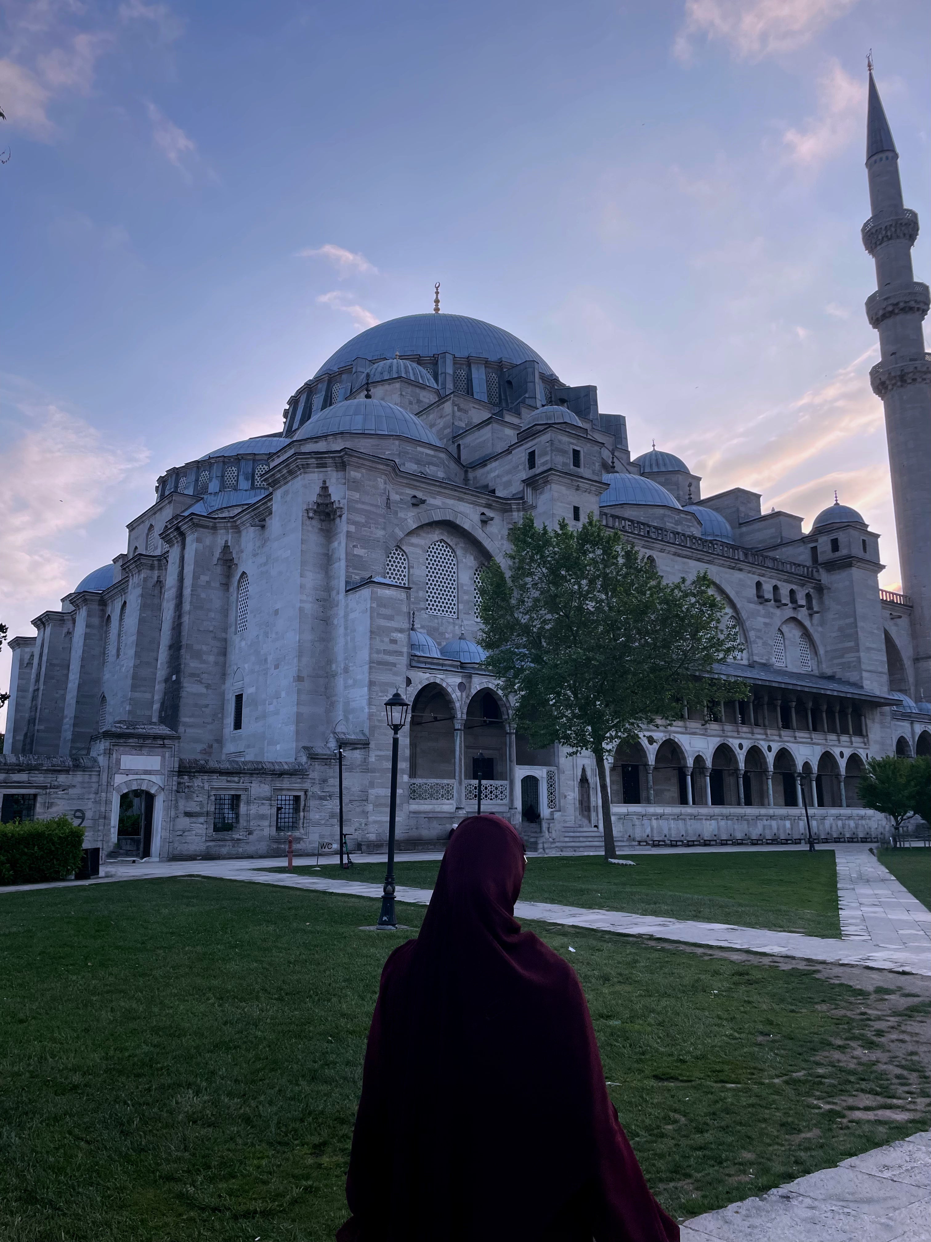 Flowae marque d'ensemble de prière éthique et eaesthetic est née à Istanbul Turquie