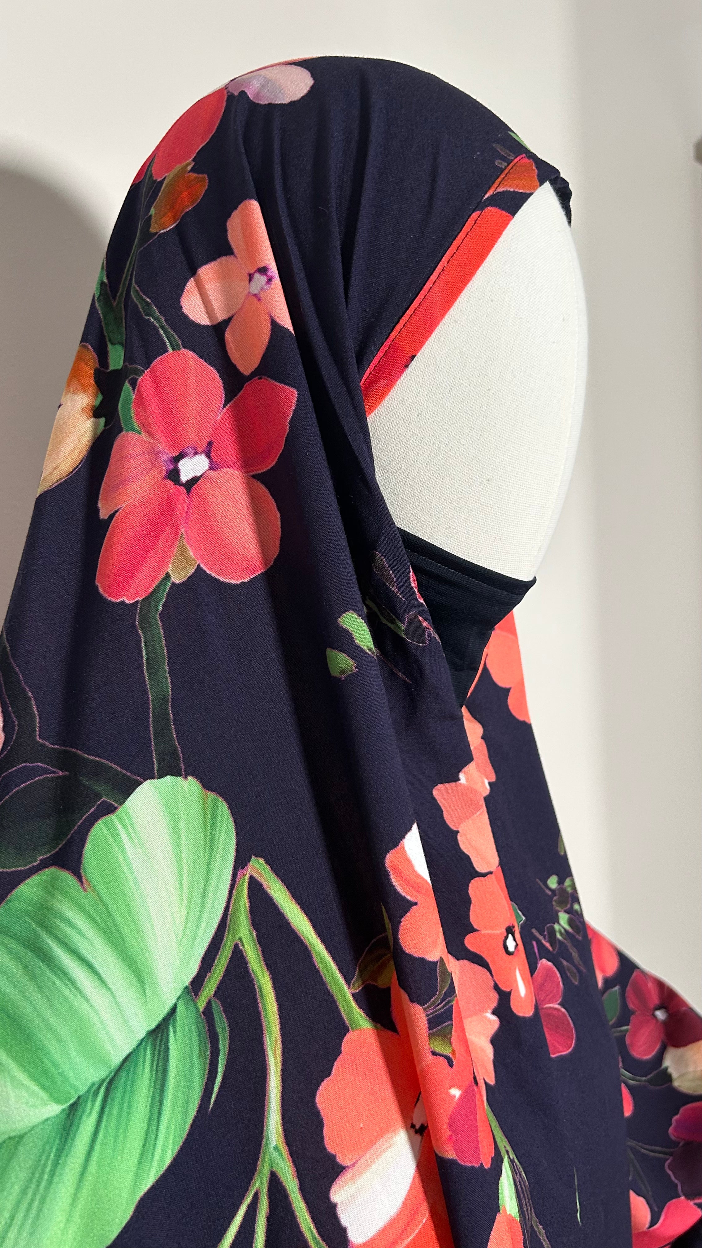 robe de priere bleu marine fleuri, été viscose coton 