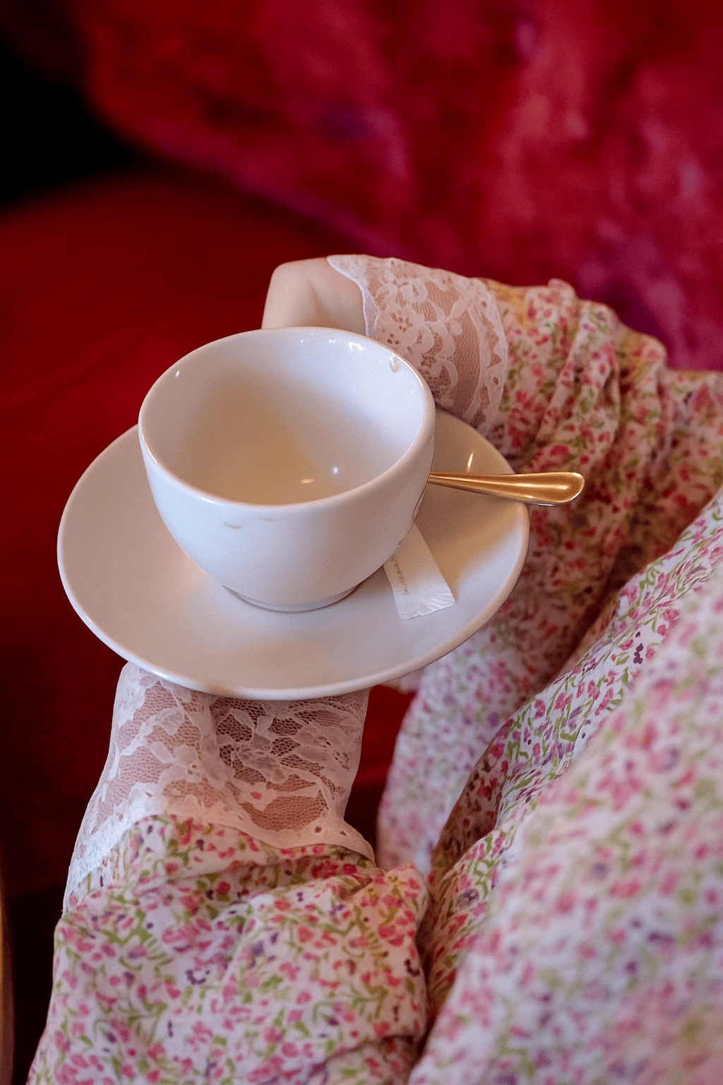 Embellis ta prière avec la robe de prière noor rose en coton fleuri à dentelle flowae